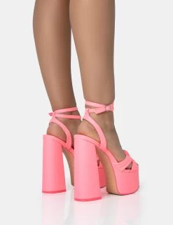 Leo Edition Neon Pink Round Toe Platform Block Heels -Chic Footwear Shop 771A1671