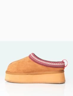 Vixon Chestnut Brown Faux Suede Embroidered Slipper Platform Boots 7 Vixon Chestnut Brown Faux Suede Embroidered Slipper Platform Boots -Chic Footwear Shop 771A5170