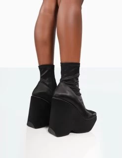 Versus Wide Fit Black Satin Platform Sole Ankle Boots 9 Versus Wide Fit Black Satin Platform Sole Ankle Boots -Chic Footwear Shop 771A9948 62f8e1cf 0536 4d17 8df2 c20b7eb56380