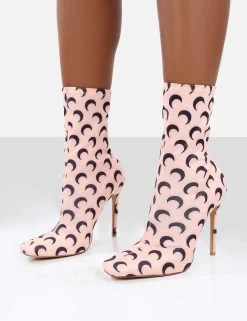Saturn Return Pink Pointed Toe Stiletto Printed Sock Boots 9 Saturn Return Pink Pointed Toe Stiletto Printed Sock Boots -Chic Footwear Shop saturnpinkdetail 5f200dbc 106d 46c7 a4ff 8d31a36c5a4c